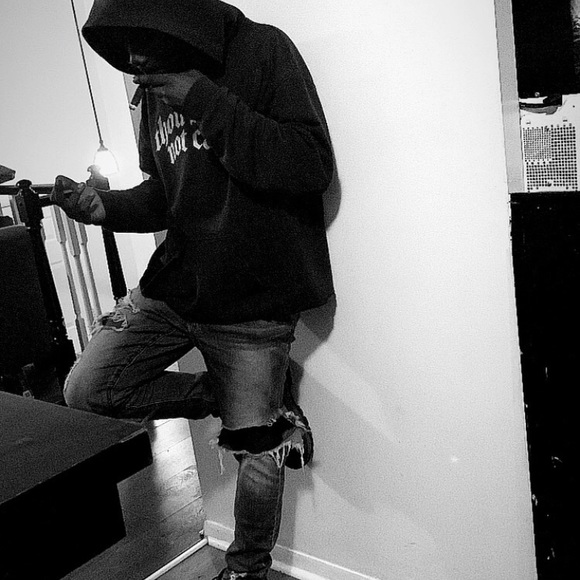 Meet your Posher, Rae - Picture 1 of 1